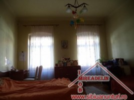 vand-apartament-la-casa-central-1