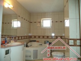 vand-apartament-la-casa-strstefan-cel-mare-2