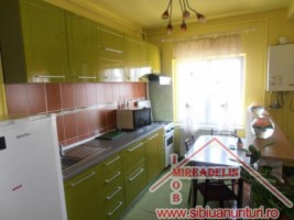 inchiriez-apartament-3-camere-zona-milea-1