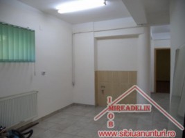 inchiriez-apartament-3-camere-valea-aurie-3