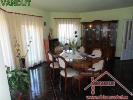vand-casa-3-camere-zona-gusterita