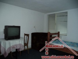 inchiriez-casa-5-camere-zona-garii-2