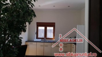 inchiriez-casa-4-camere-selimbar-1
