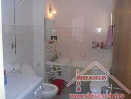 inchiriez-apartament-2-camere-vasile-aaron-3
