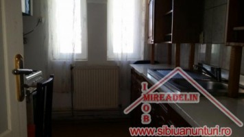 inchiriez-apartament-2-camere-74-mp-str-semaforului-2