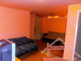 inchiriez-apartament-2-camere-la-casa-central-1