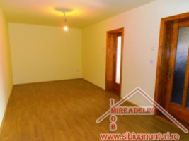 inchiriez-apartament-3-camere-strand-6