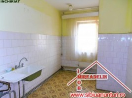 inchiriez-apartament-3-camere-valea-aurie