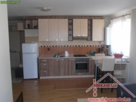 inchiriez-apartament-3-camere-valea-aurie