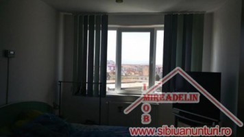 vand-apartament-3-camere-zona-piata-rahova-4