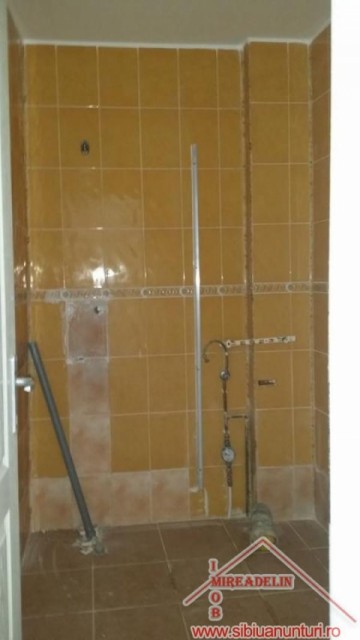 vand-garsoniera-zona-piata-cibin-2