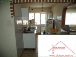 inchiriez-apartament-3-camere-vasile-aaron