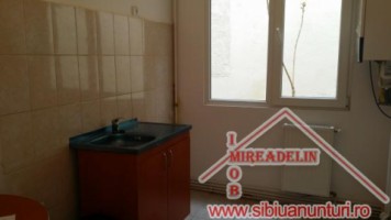 inchiriez-3-camere-86-mp-central-2