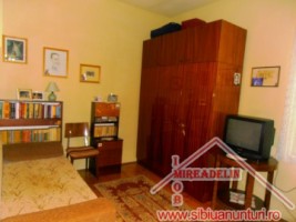 vand-casa-4-camere-zona-trei-stejari-3