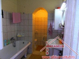 vand-casa-4-camere-zona-trei-stejari-4