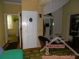 vand-casa-4-camere-zona-trei-stejari-7