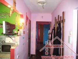 vand-apartament-3-camere-semaforului-1