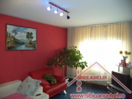 vand-apartament-3-camere-semaforului-2