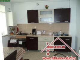 inchiriez-apartament-3-camere-a-zona-strazii-siretului