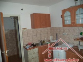 vand-garsoniera-28-mp-broscarie-2
