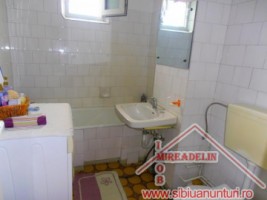 vand-apartament-3-camere-zona-rahova-6