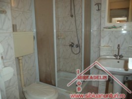 inchiriez-apartament-4-camere-strand-6
