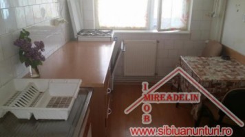 inchiriez-apartament-2-camere-calea-cisnadiei-1
