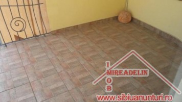 inchiriez-penthouse-4-camere-zona-hipodrom-iii-4