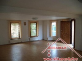 inchiriez-4-camere-180-mp-moldoveanu