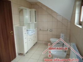 inchiriez-4-camere-180-mp-moldoveanu-3