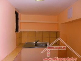 inchiriez-apartament-2-camere-zona-terezian-7