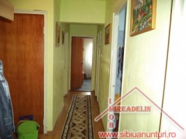 vand-apartament-3-camere-vasile-aaron-1