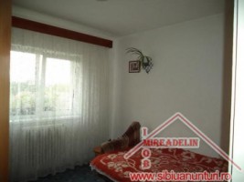 vand-apartament-3-camere-vasile-aaron-3