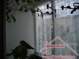 vand-apartament-3-camere-vasile-aaron-6