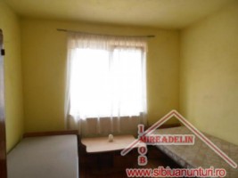 inchiriez-casa-4-camere-dp-singur-in-curte-zona-gara-mica-2