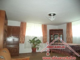 inchiriez-3-camere-si-baie-la-casa-zona-centrala-1