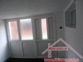 inchiriez-3-camere-si-baie-la-casa-zona-centrala-10