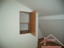 inchiriez-apartament-2-camere-la-mansarda-valea-aurie-4