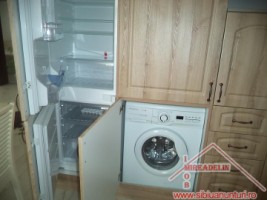 inchiriez-apartament-3-camere-zona-calea-dumbravii-3