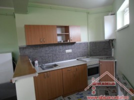 inchiriez-apartament-2-camere-zona-parcul-sub-arini-3