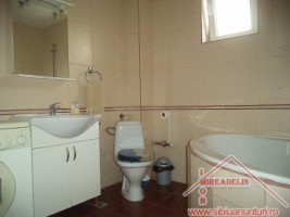 inchiriez-apartament-2-camere-elegant-central-sos-alba-iulia-4