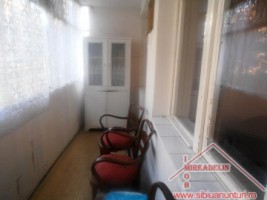 inchiriez-apartament-2-camere-langa-biserica-de-pe-b-dul-mihai-viteazu-3