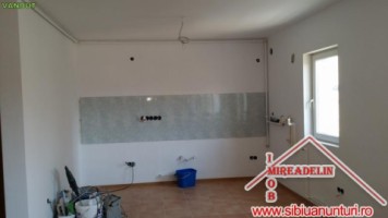 vand-urgent-3-camere-mansarda-zona-valea-aurie