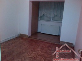 inchiriez-apartament-3-camere-valea-aurie-4