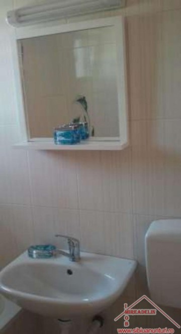 inchiriez-apartament-2-camere-strand-2