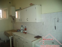 inchiriez-apartament-2-camere-piata-cluj-3