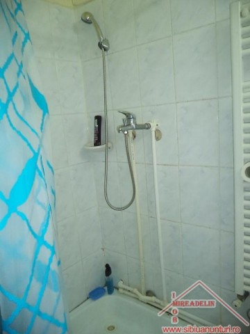 inchiriez-apartament-2-camere-piata-cluj-5