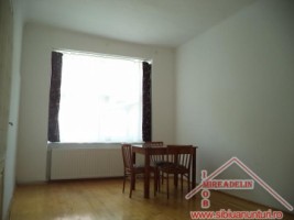 vand-apartament-2-camere-ultracentral-3