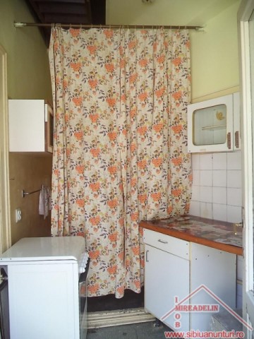 vand-apartament-2-camere-ultracentral-5