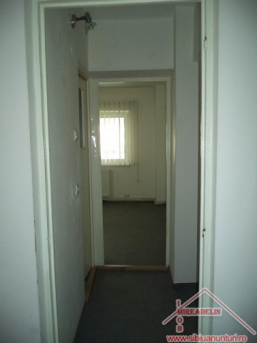 inchiriez-apartament-3-camere-terezian-2